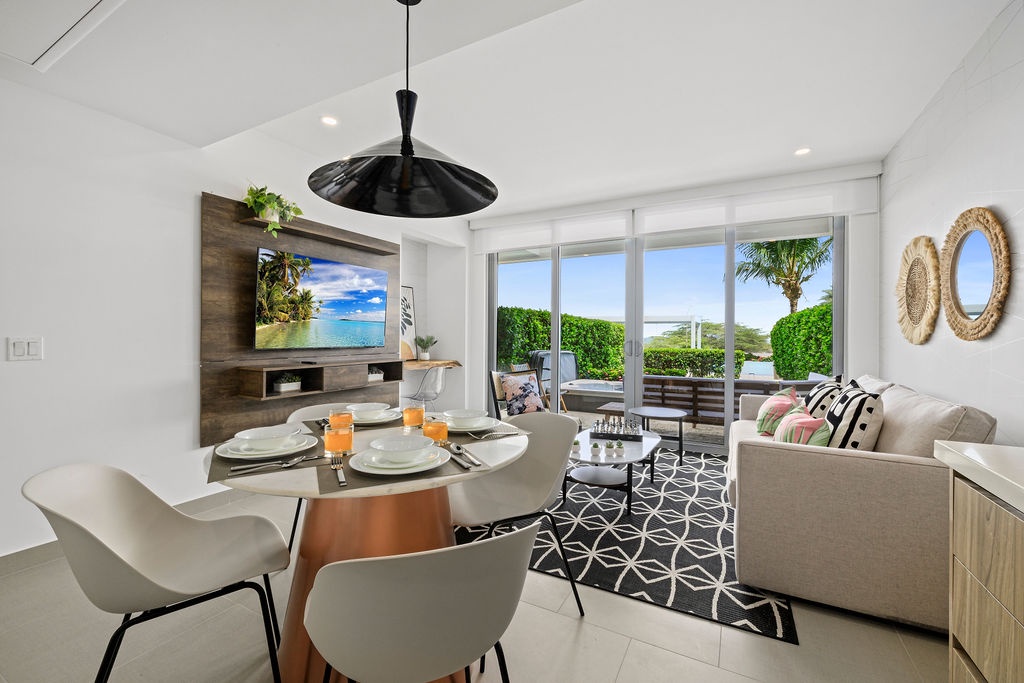 1BSGF-Azure124 - Oceanfront Amazing Aruba Condo with private Hot Tub