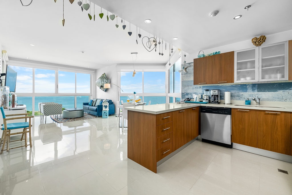 3BS-Blue511 - The Heart of Aruba Condo