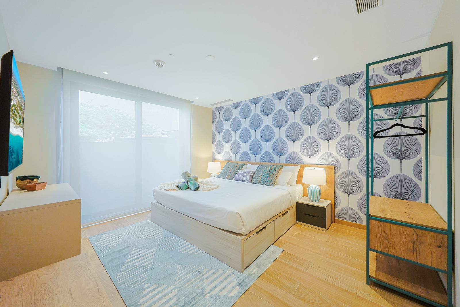 Bonsai1BR Suite-Coastal 104
