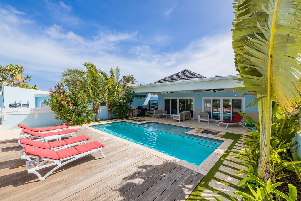 Fantastic 3-Bdr Villa with Gorgeous Pool & View