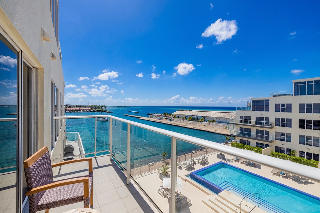 HH-2BDR514 - Come Relax, Unwind & Enjoy. Tranquil Ocean/Pool view Condo w/Grill