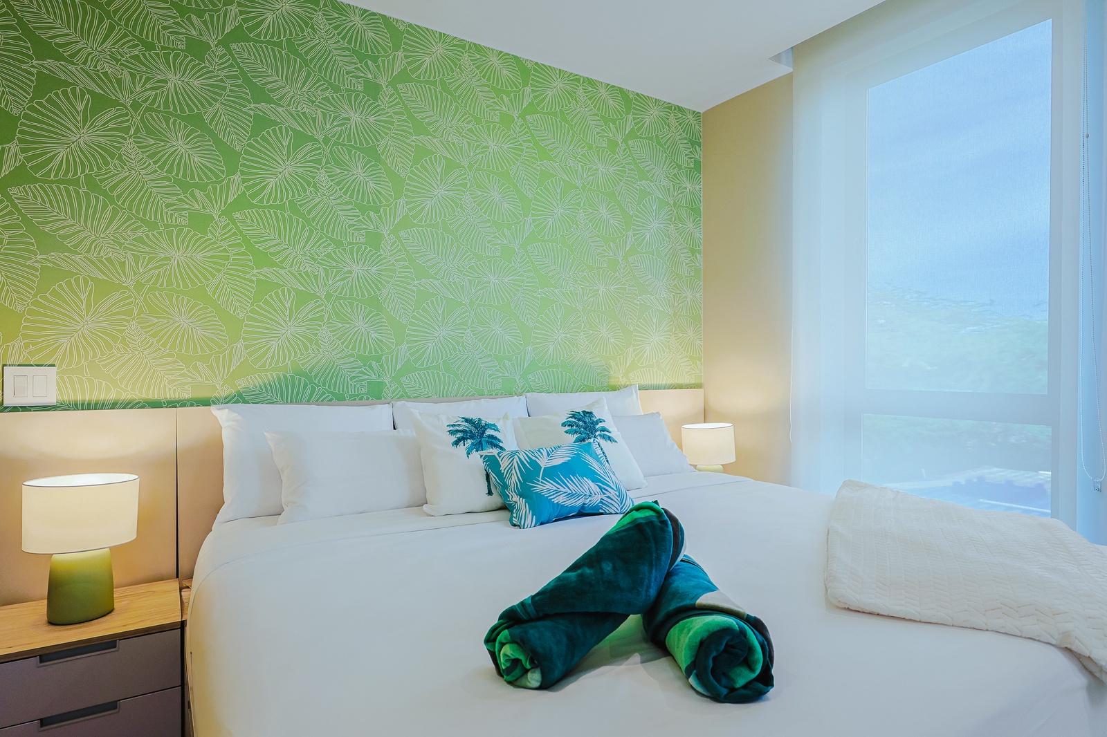 Bonsai 1BR Suite-Citrus Glow 105