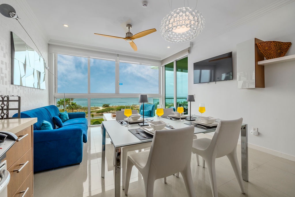 2BS-Blue424 - Bridging the gap between convenience and luxury