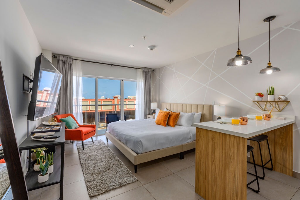 HH-Studio322s - NEW Beautiful Aruban Studio Oceanfront