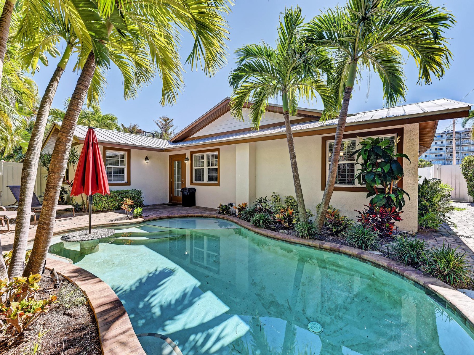 Anna Maria Island Surfside Bungalow