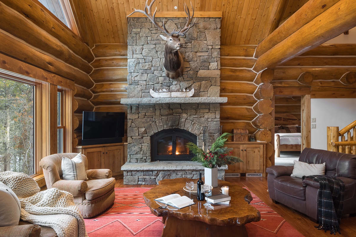 Great Room - Lost in the Woods - Wilson, WY - Luxury Villa Rental