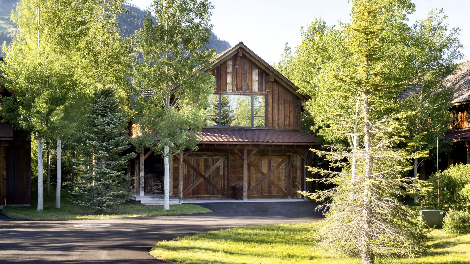 Fish Creek Lodge 08 - Teton Village, WY - Luxury Villa Rental