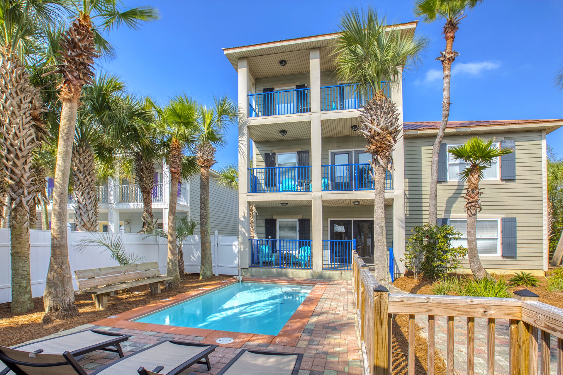 Wiki In The Tiki Pool