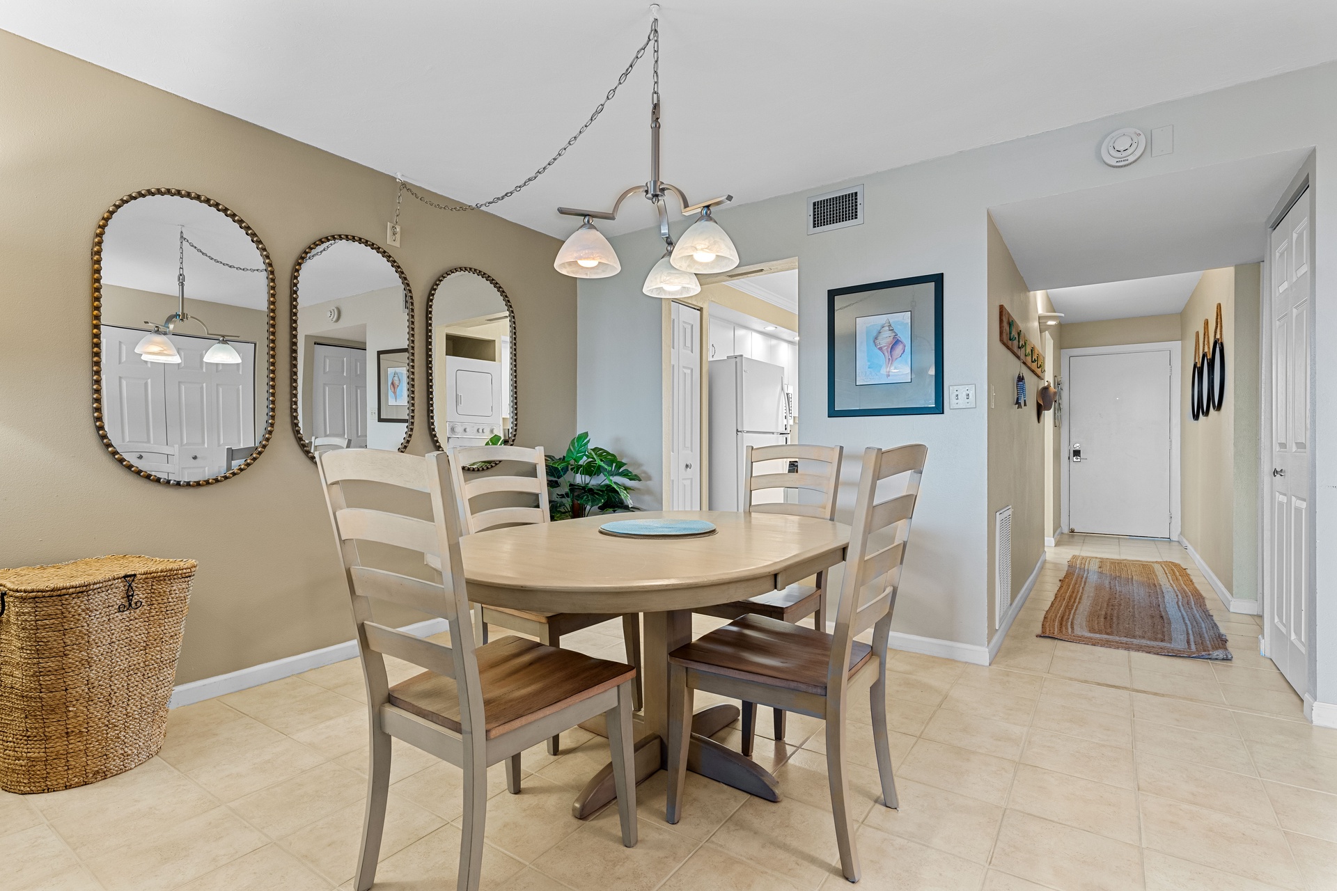 Tivoli by the Sea: 406 | Photo 17