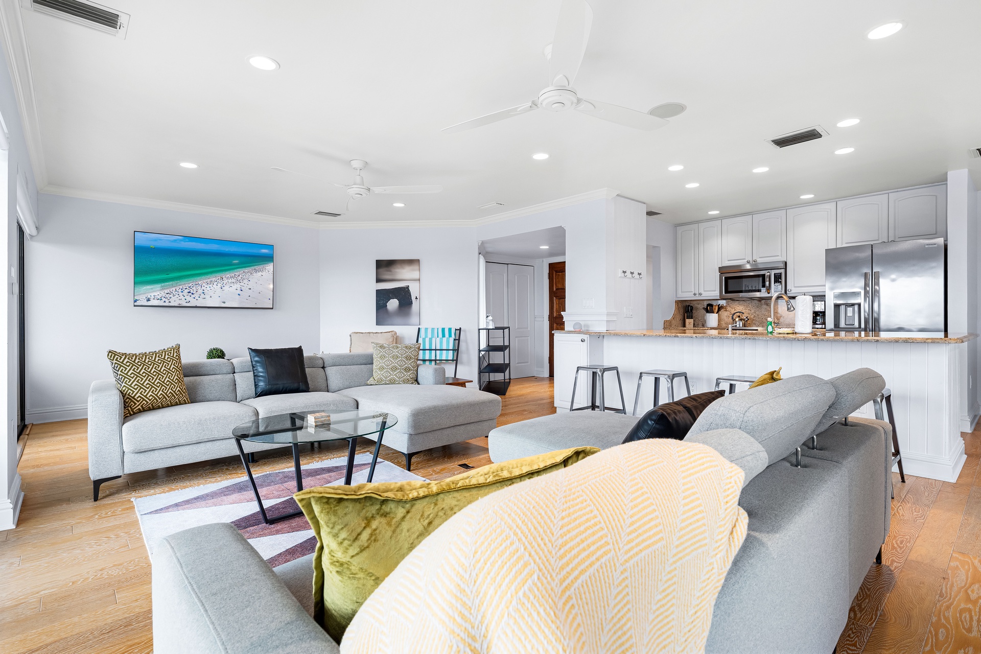 Just Beachy - Unit 2 | Photo 7