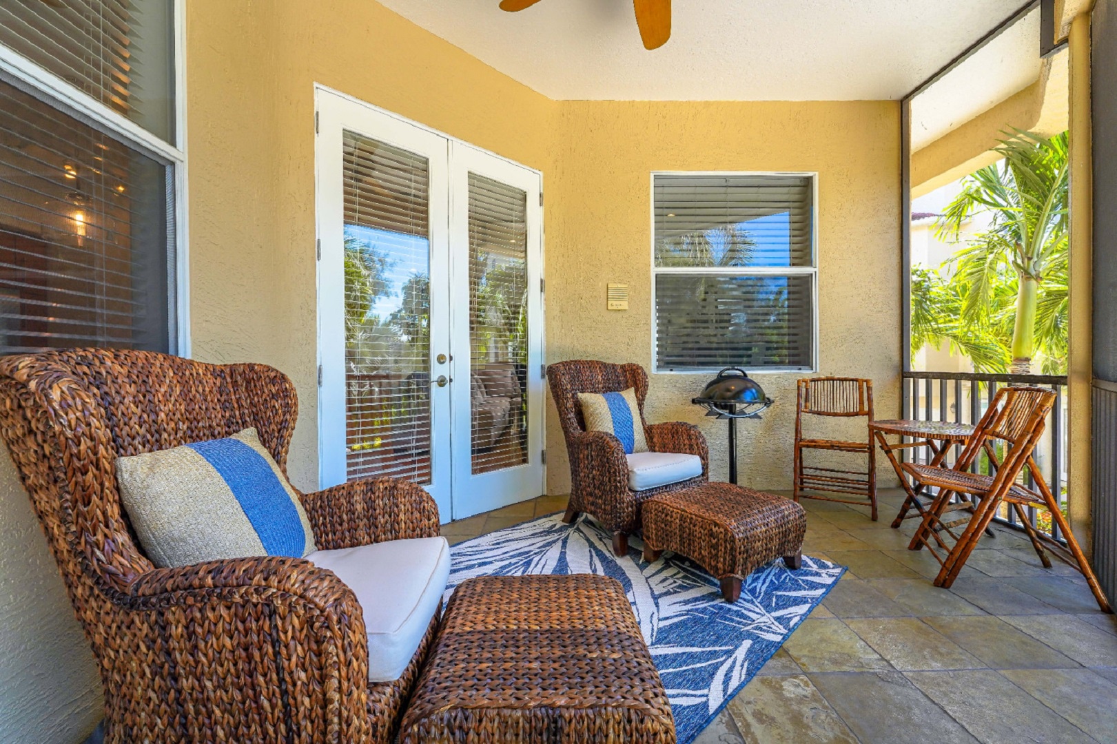 Off the Hook | Photo 8