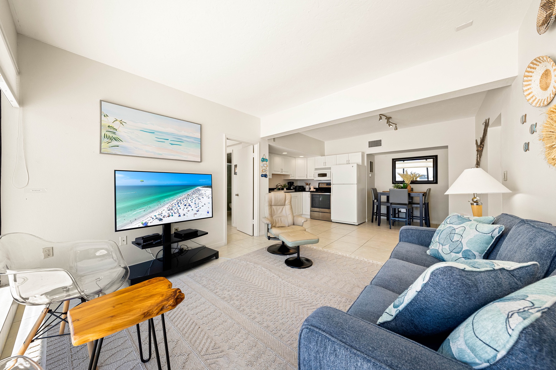 Tivoli by the Sea: 701 | Photo 7