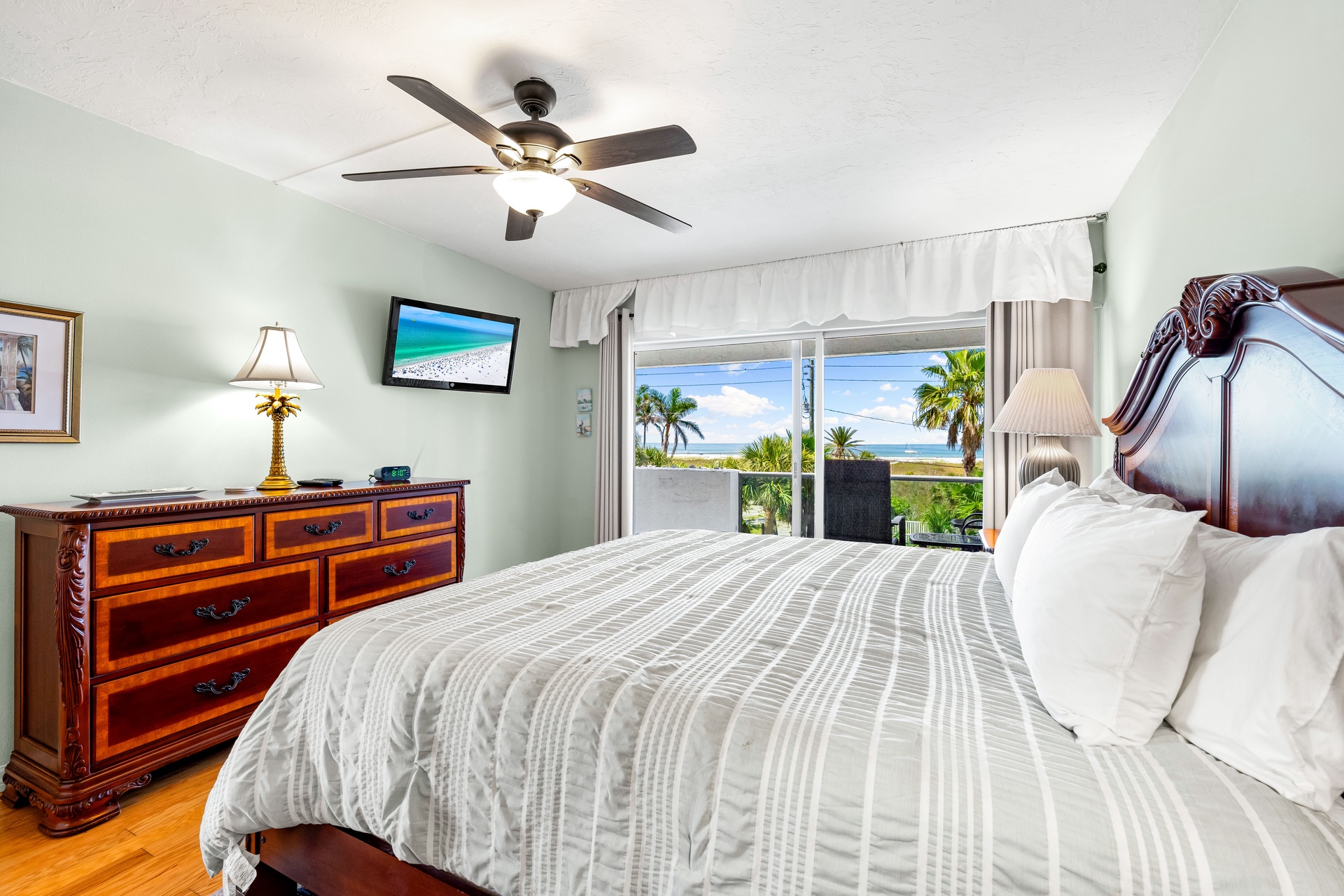 Tivoli by the Sea: 307 | Photo 19