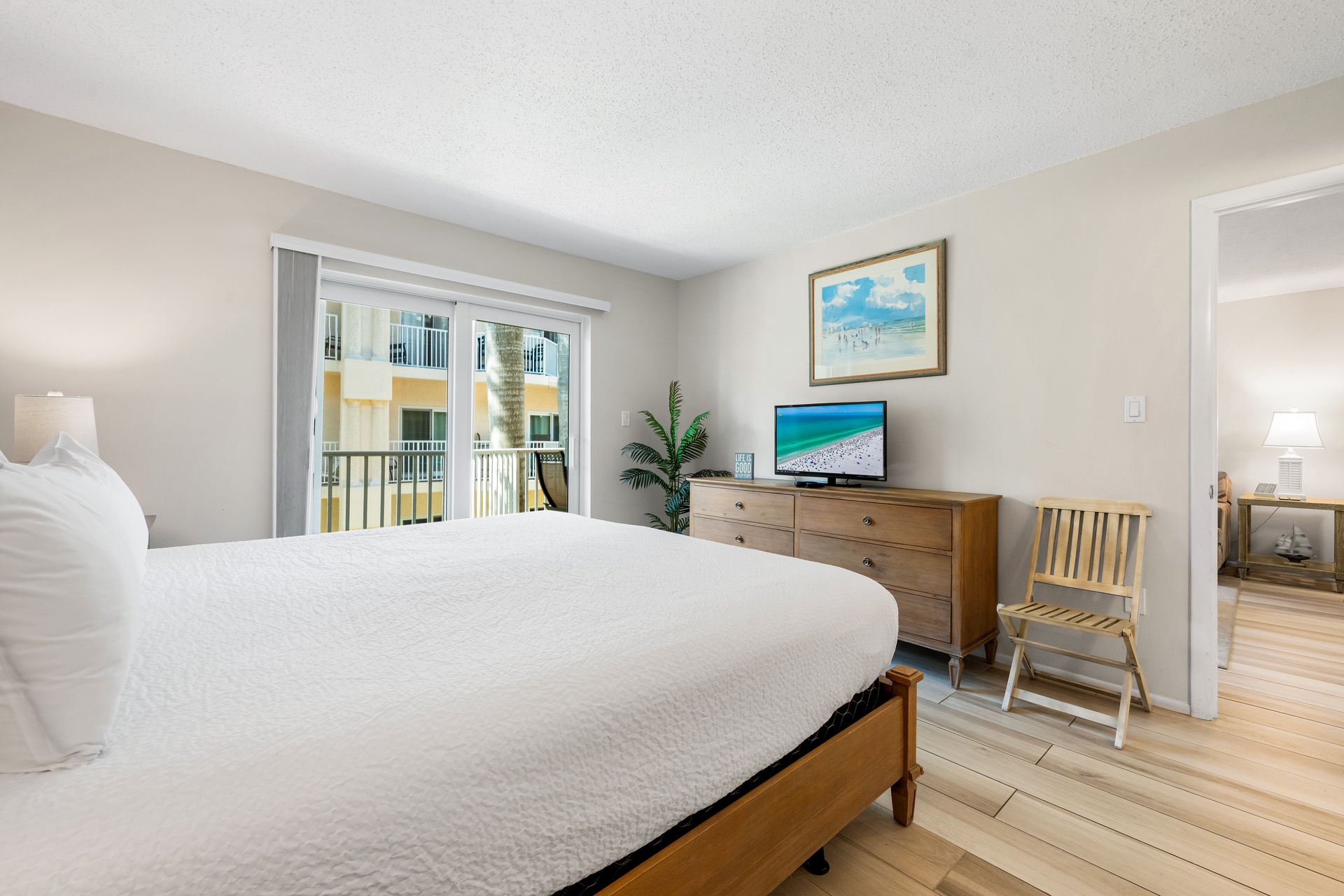 Palm Bay Club - 343 Bayside | Photo 20