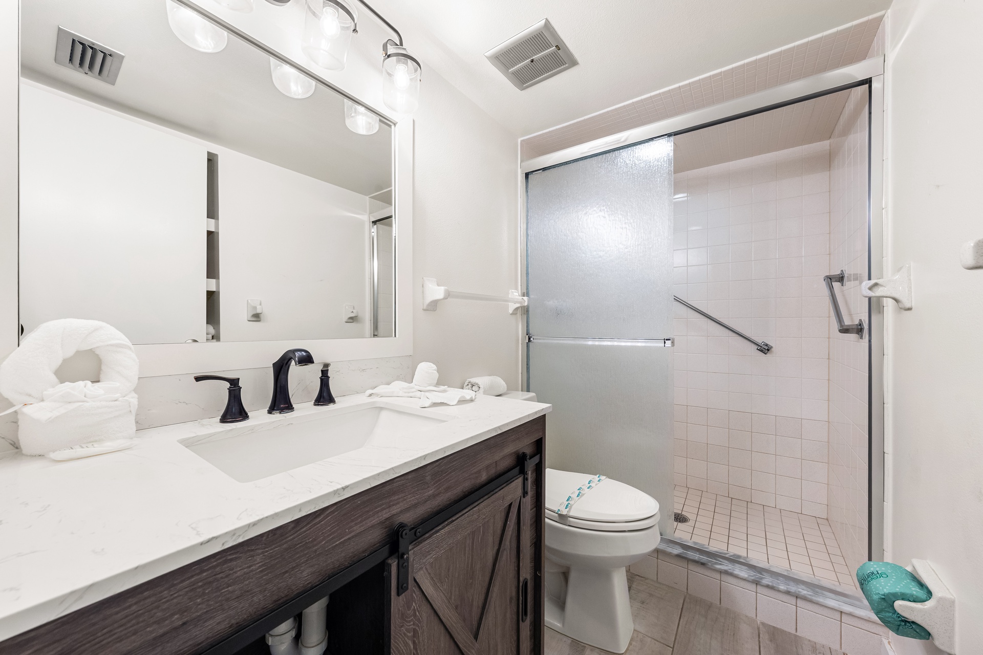 Tivoli by the Sea: 604 | Photo 33