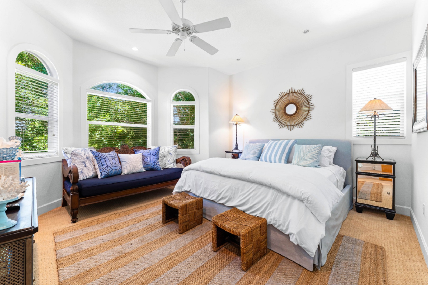 Off the Hook | Photo 30