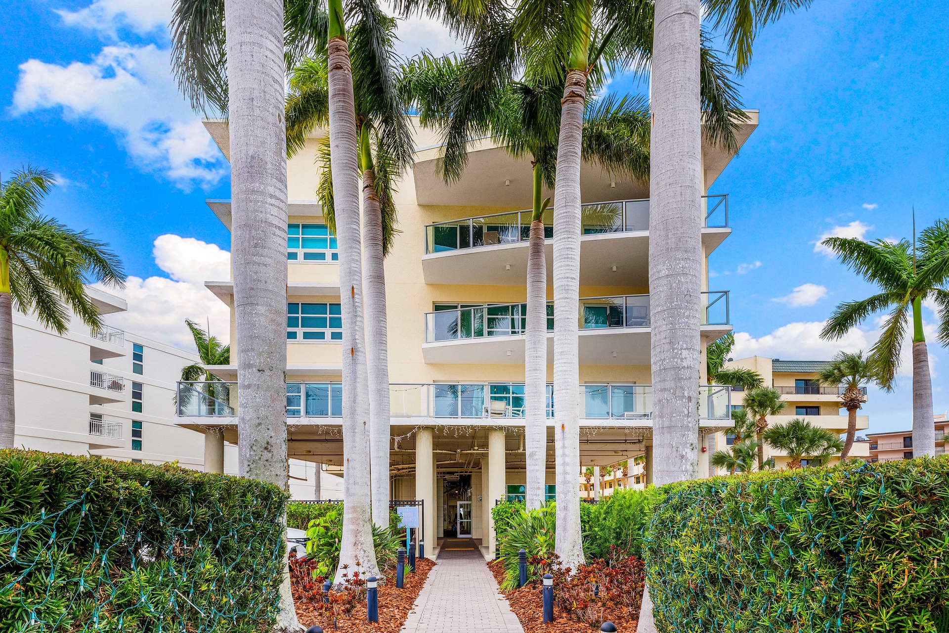 Crescent Condos - 303 | Photo 472