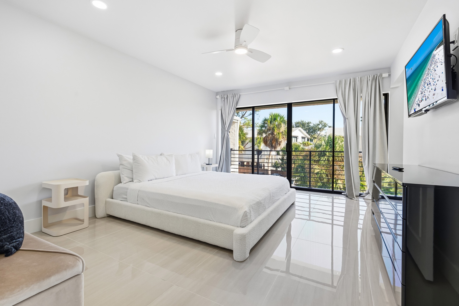 Just Beachy - Unit 4 | Photo 21