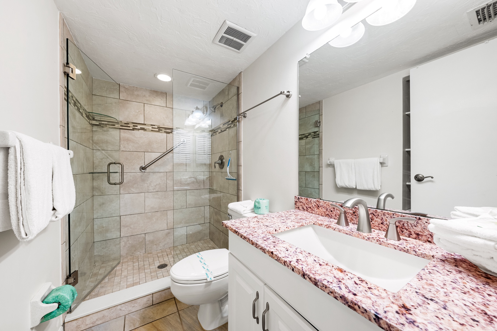 Tivoli by the Sea: 307 | Photo 24