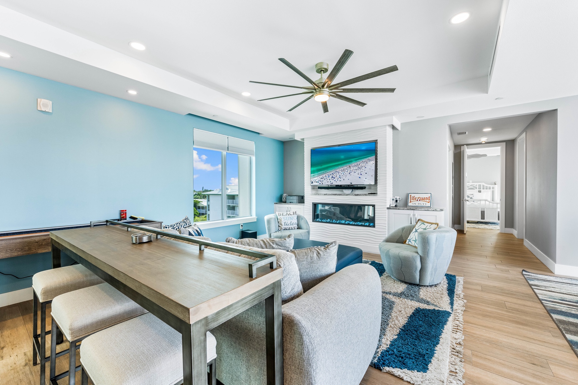 Beach House Residence - Penthouse | Photo 8