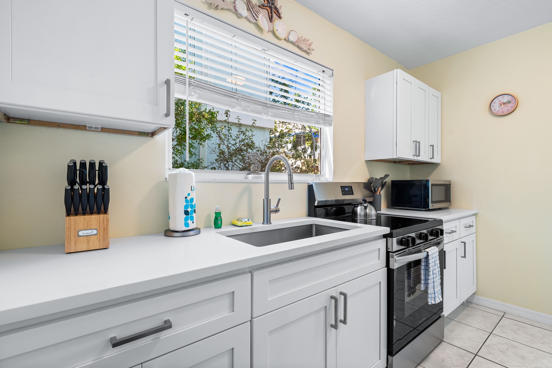 Living the Dream - Pink Flamingo | Photo 7