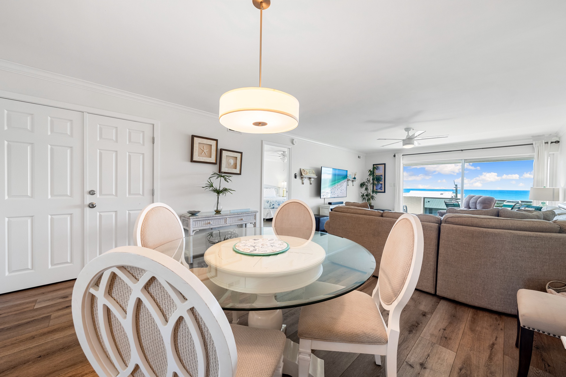 Tivoli by the Sea: 502 | Photo 17