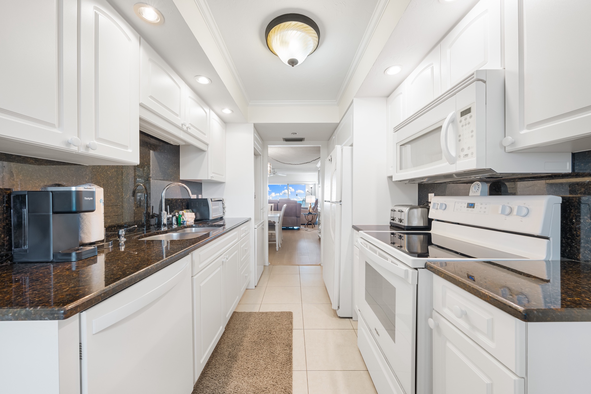 Tivoli by the Sea: 606 | Photo 4