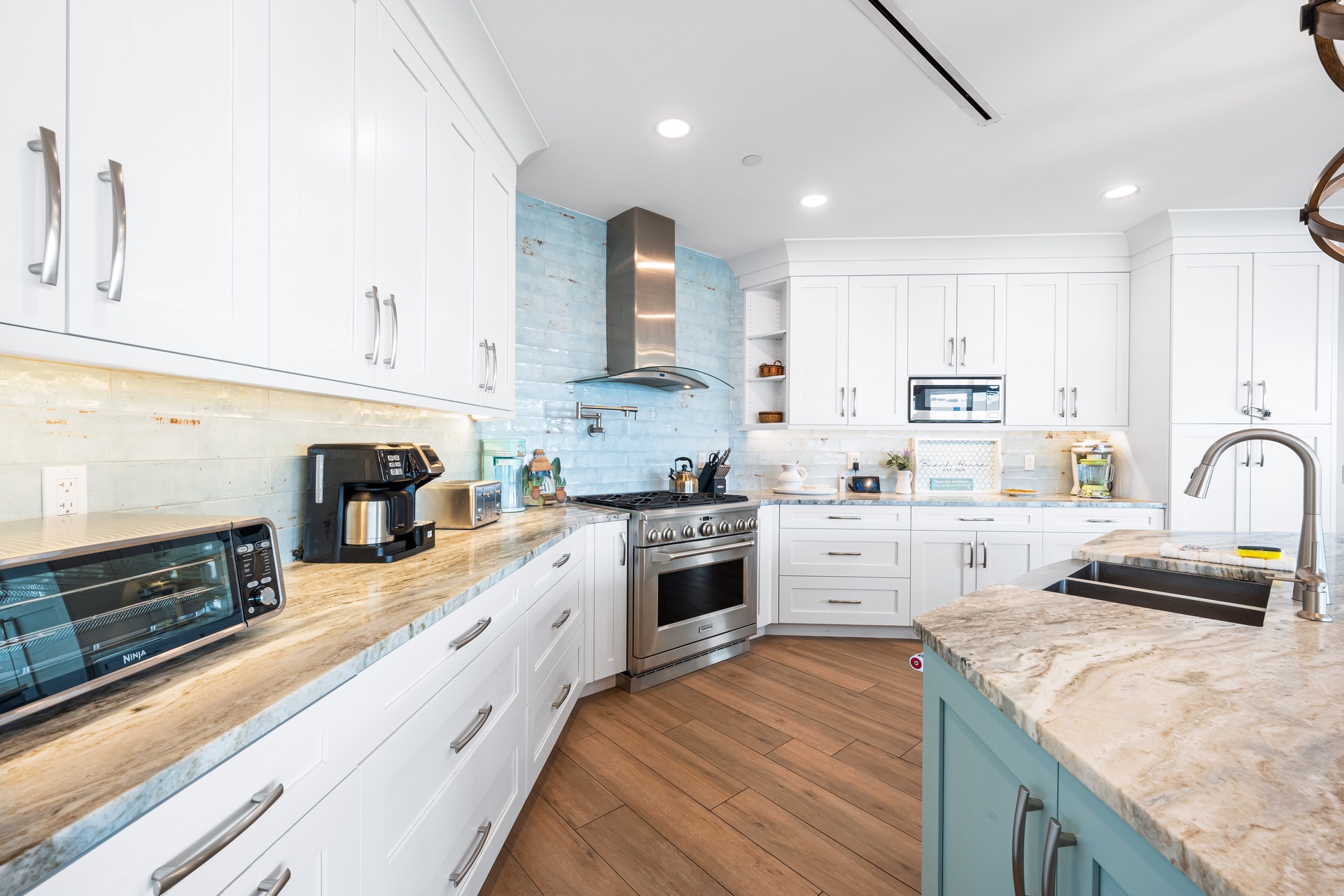 Beach House Residence - 301 | Photo 6