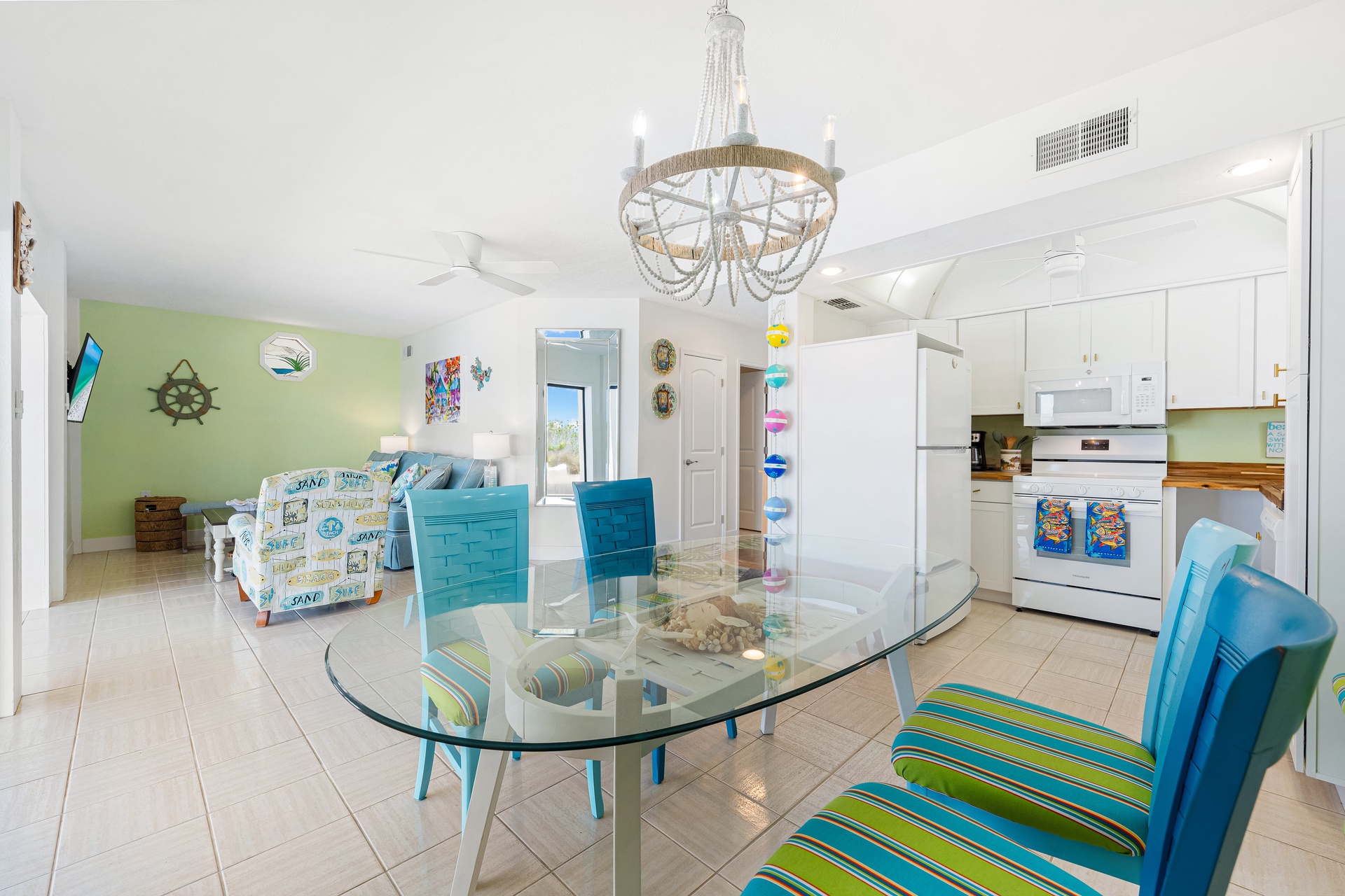 Posh Paradise | Photo 48