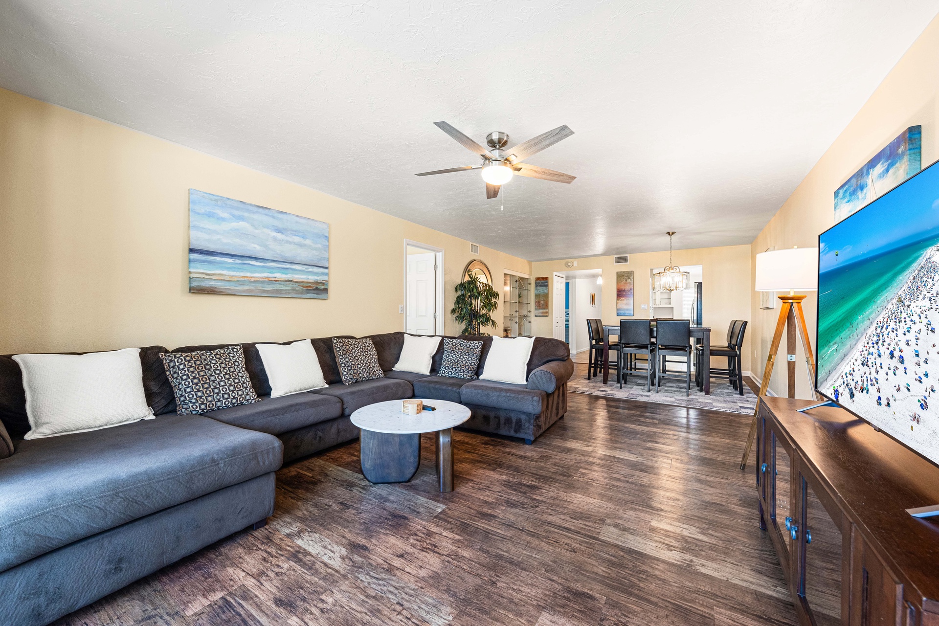 Tivoli by the Sea: 207 | Photo 5