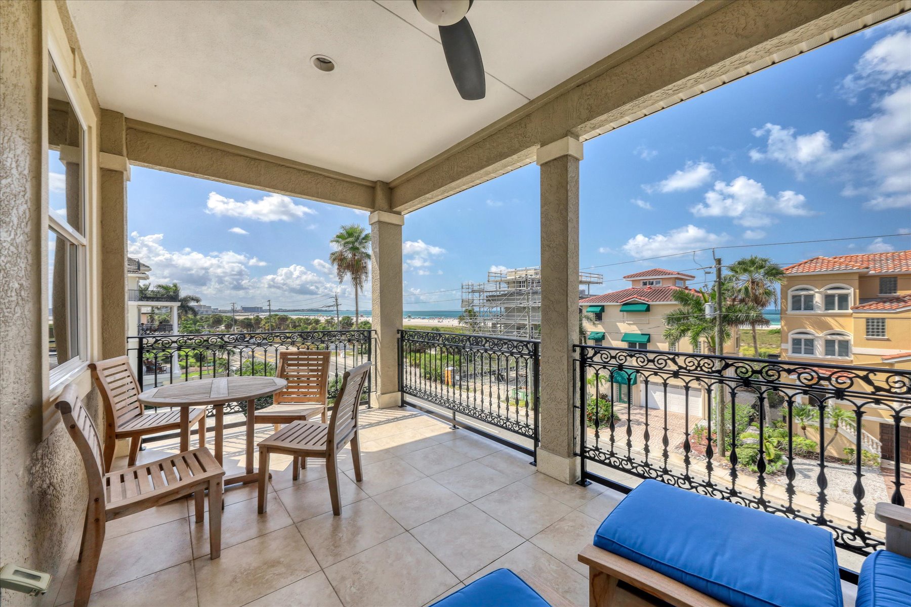 Ocean Vue - B | Photo 1