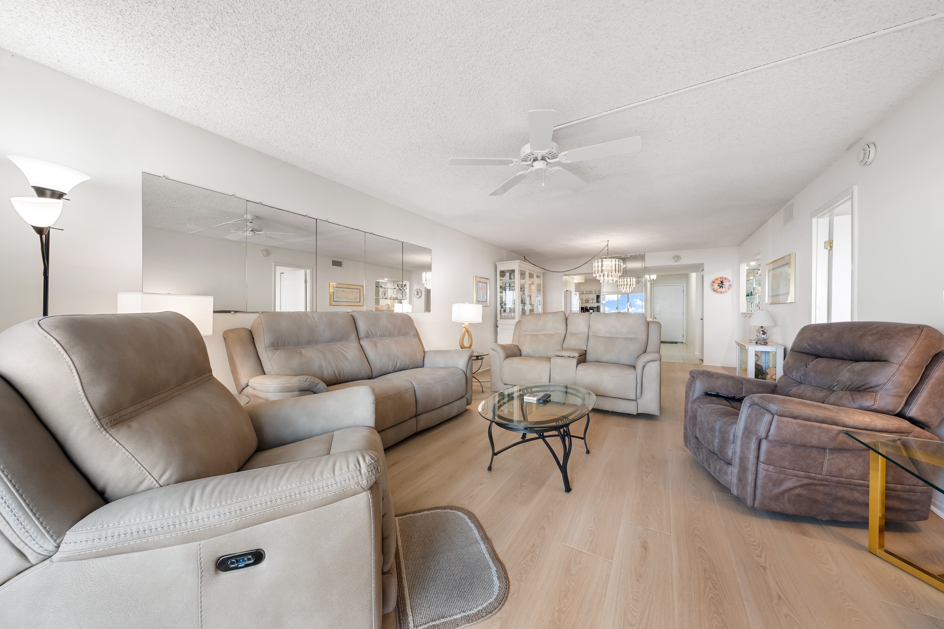 Tivoli by the Sea: 606 | Photo 6