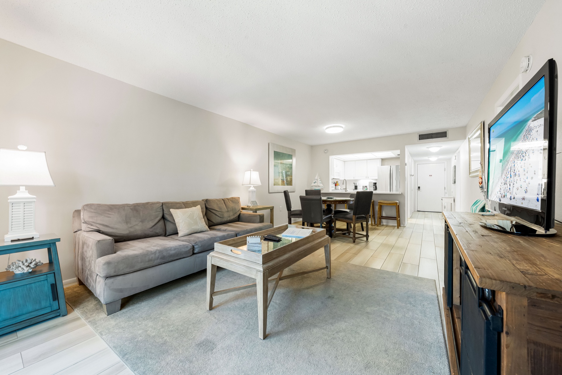 Palm Bay Club - 343 Bayside | Photo 7