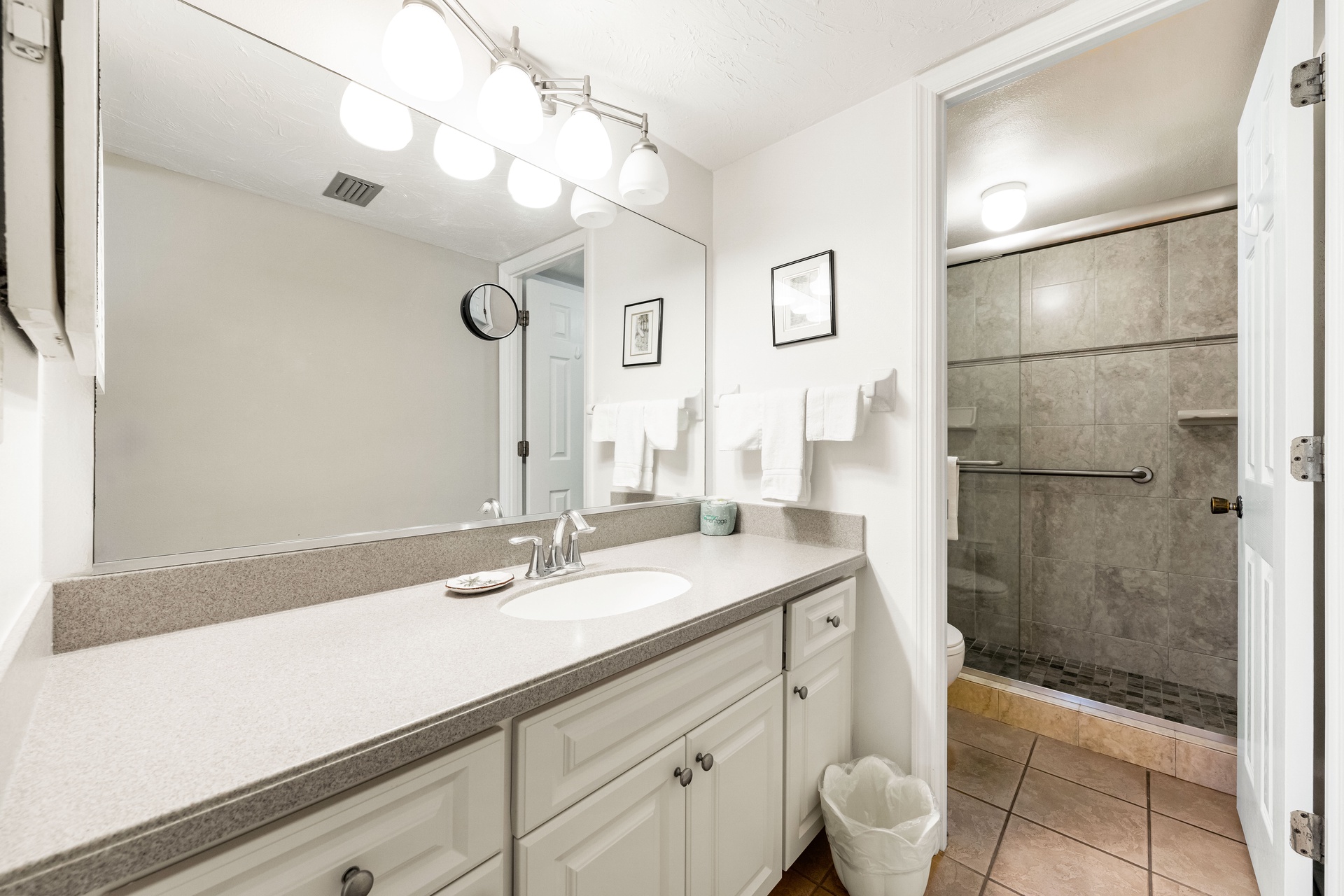 Tivoli by the Sea: 306 | Photo 21