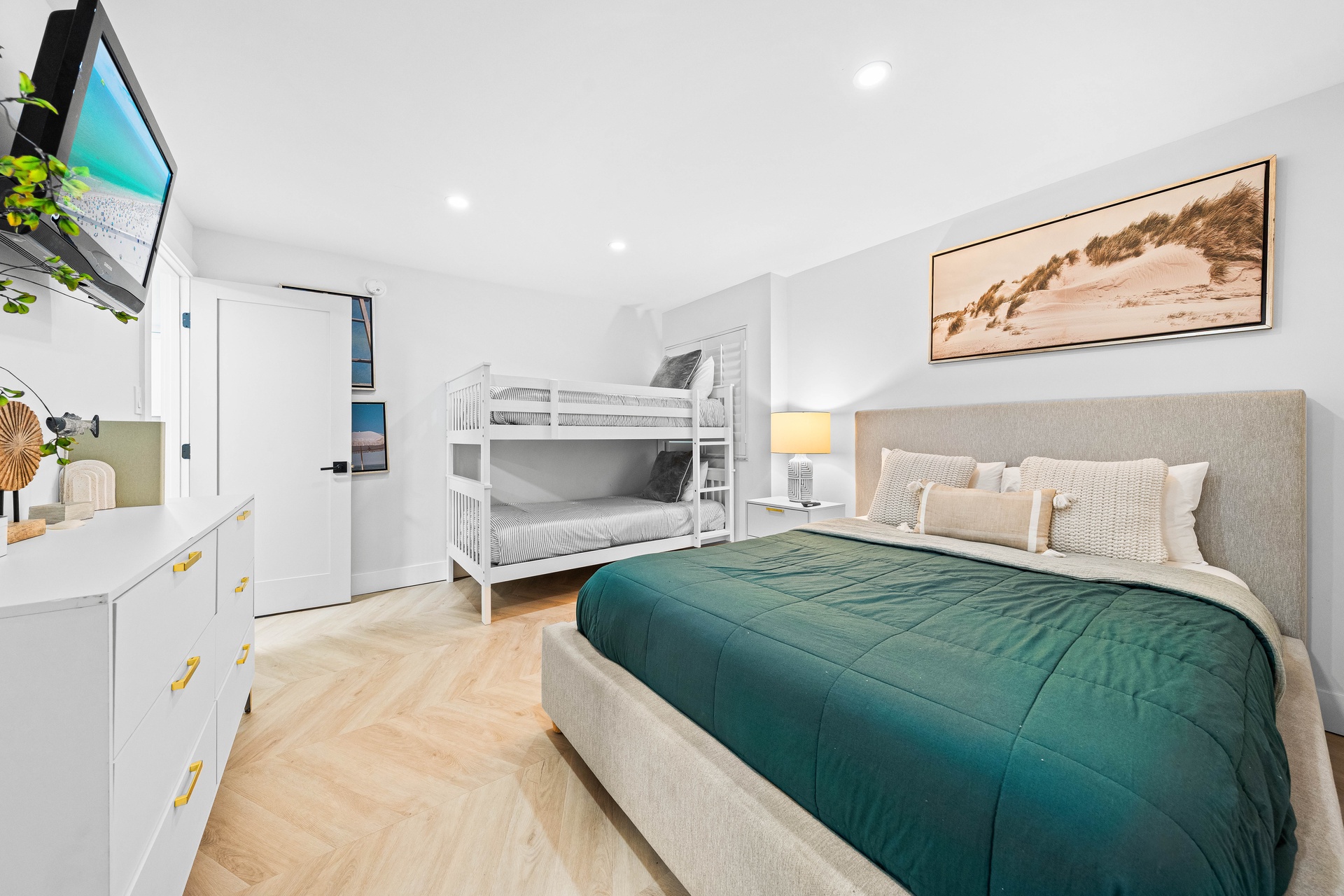 Tivoli by the Sea: 504 | Photo 35