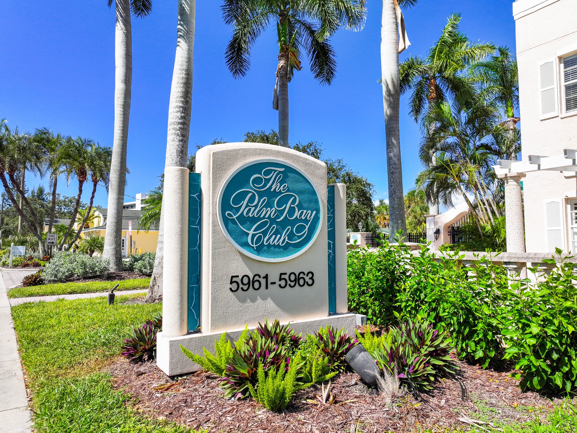 Palm Bay Club - 343 Bayside | Photo 470