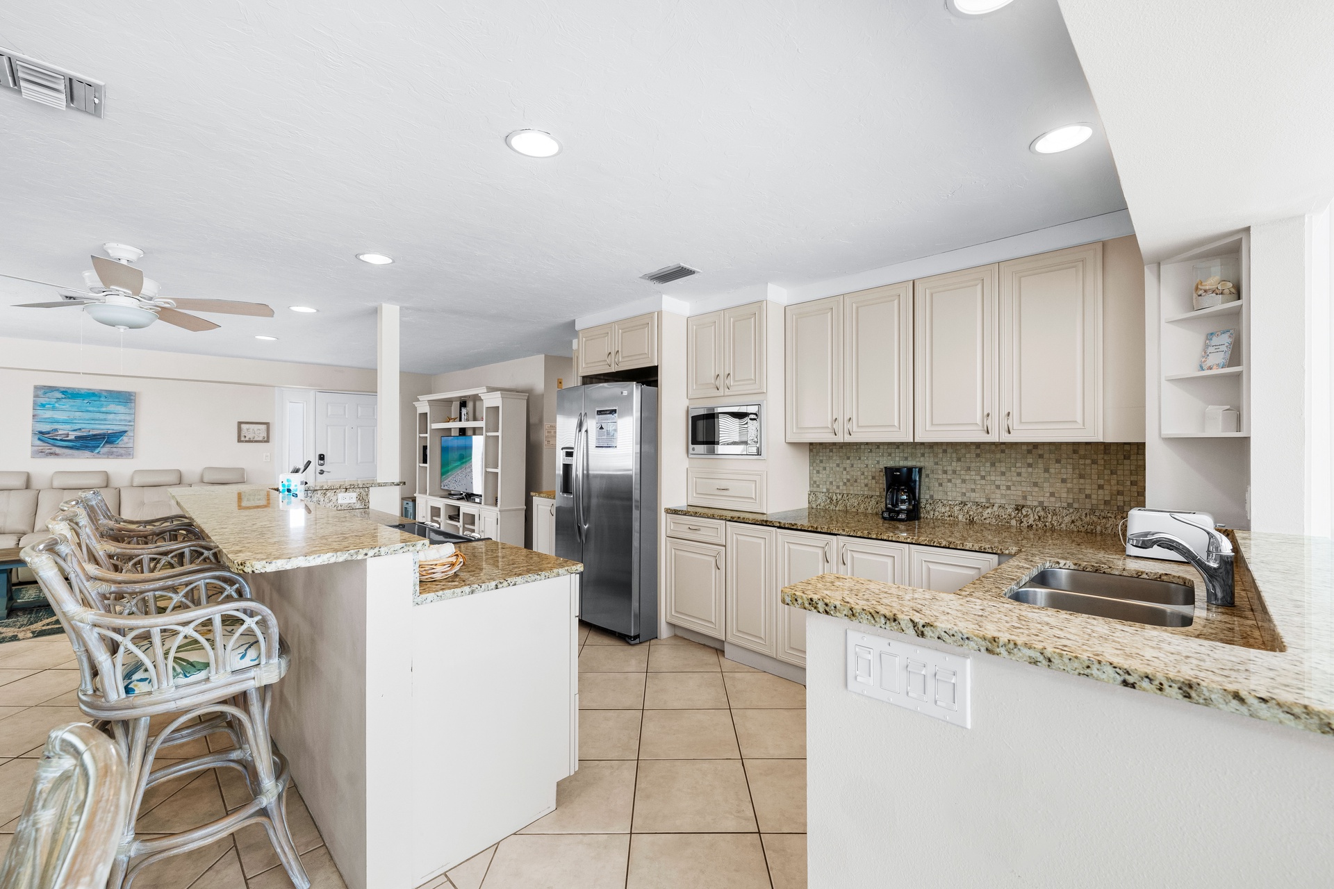 Jamaica Royale Beachfront Tower - 802 | Photo 3