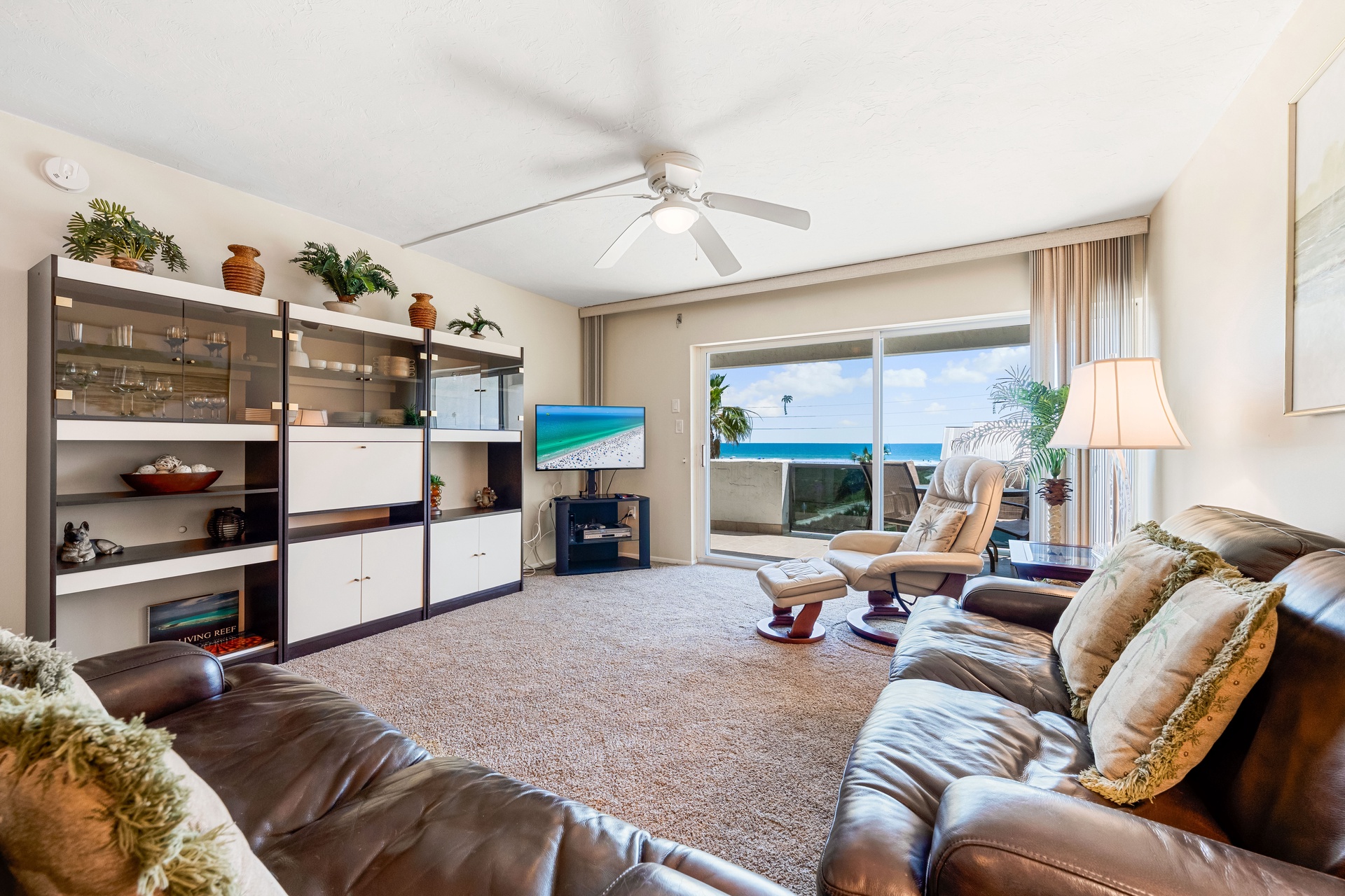 Tivoli by the Sea: 404 | Photo 4