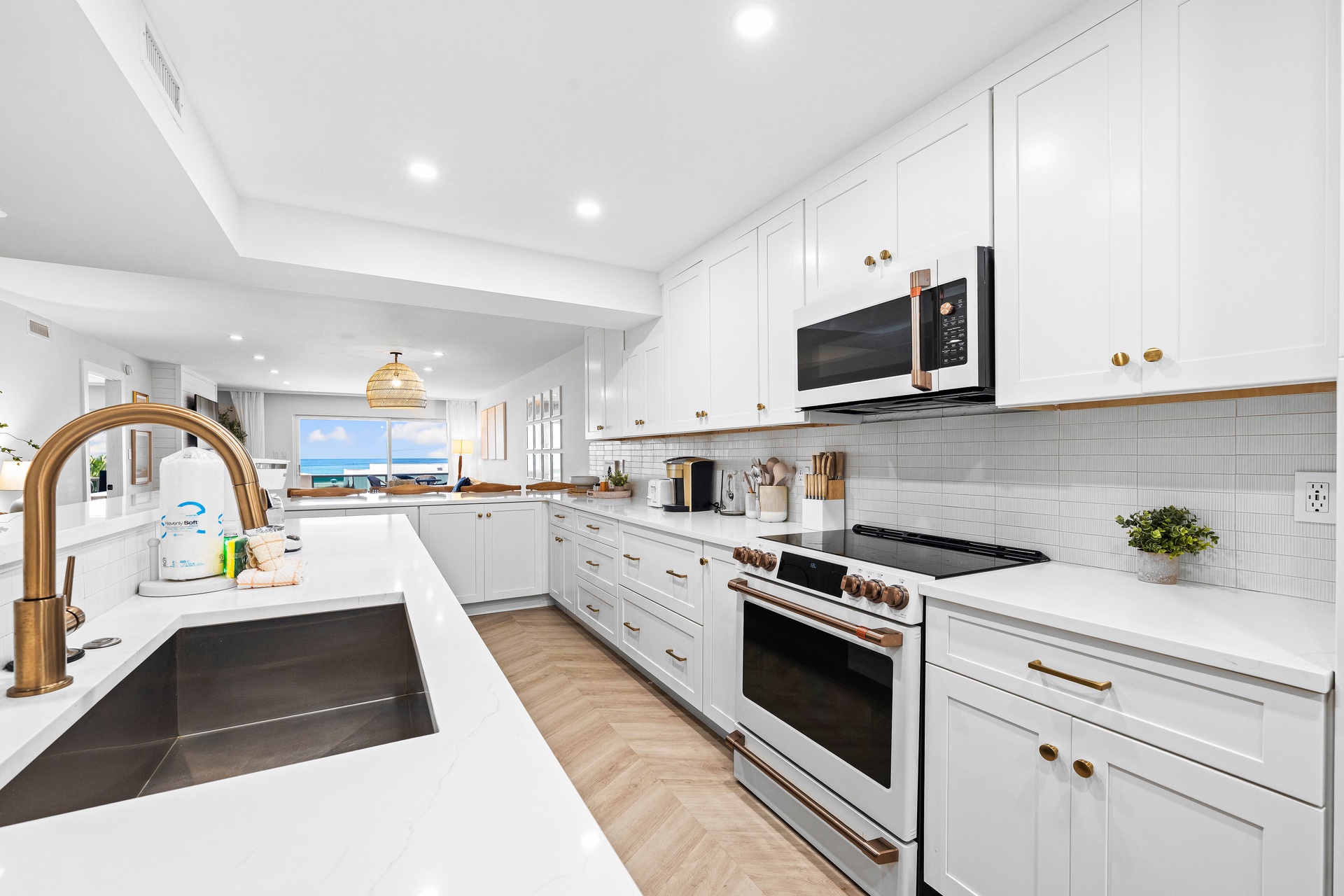 Tivoli by the Sea: 504 | Photo 18