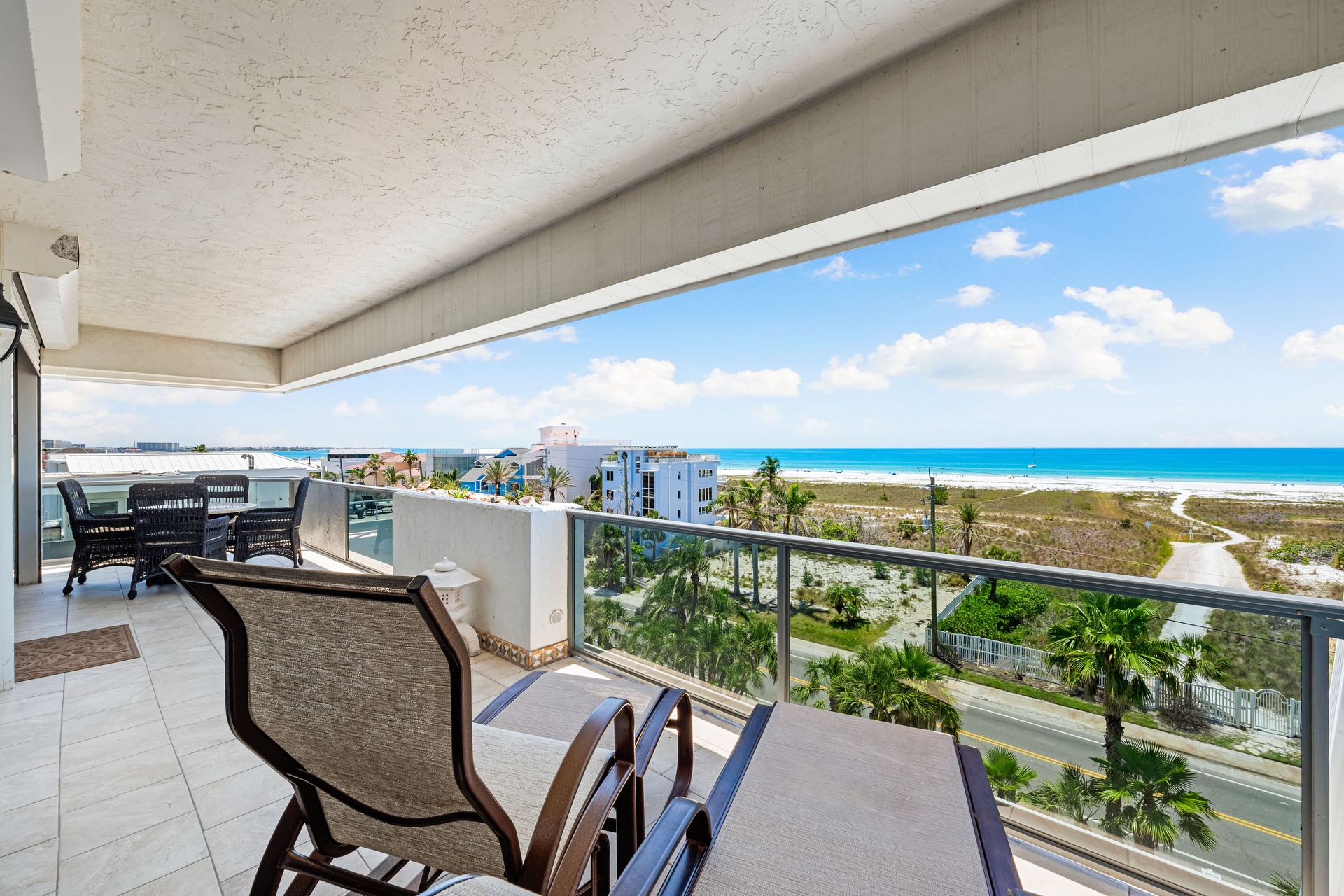 Tivoli by the Sea: 607 | Photo 9