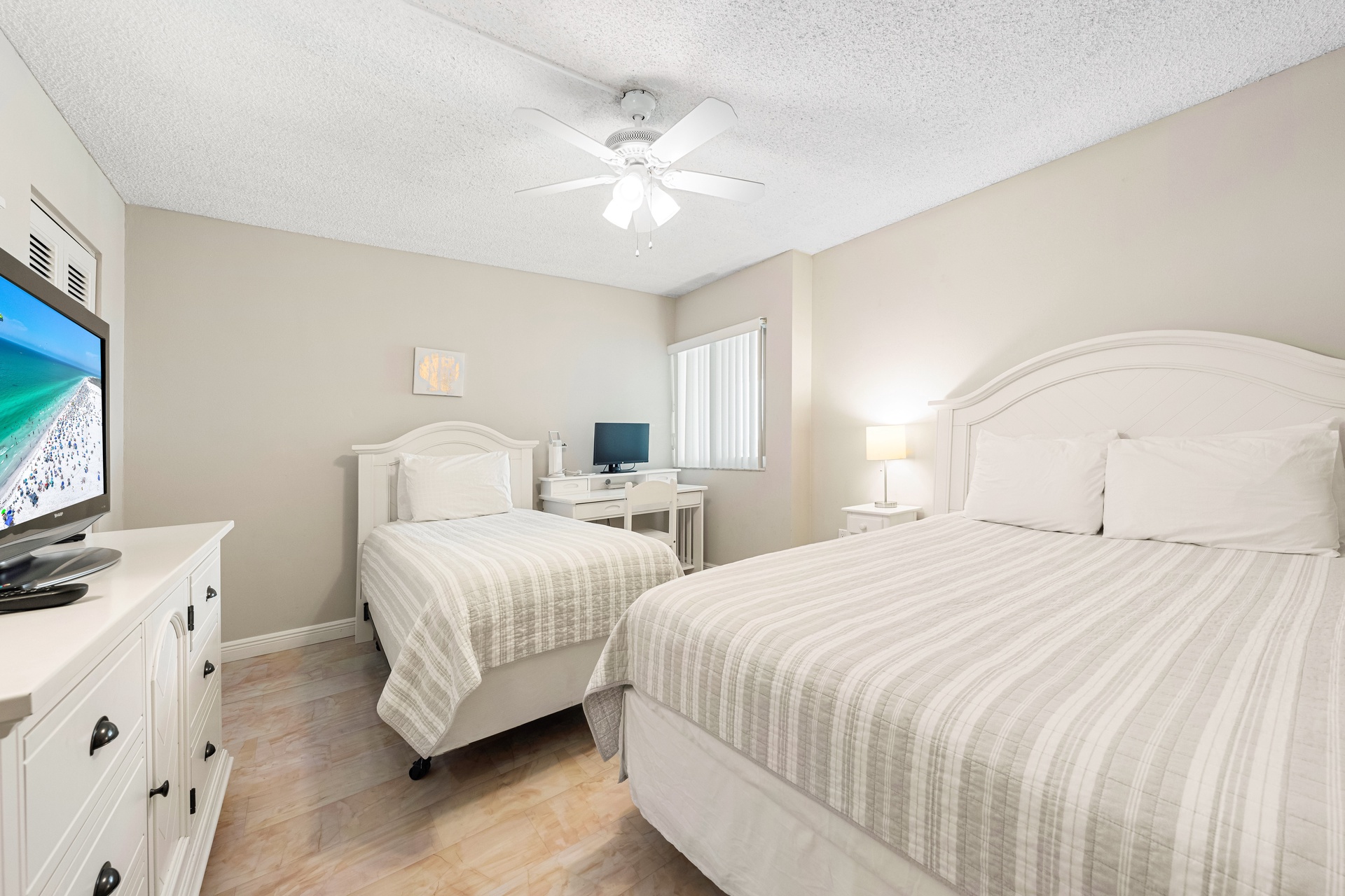 Tivoli by the Sea: 607 | Photo 23