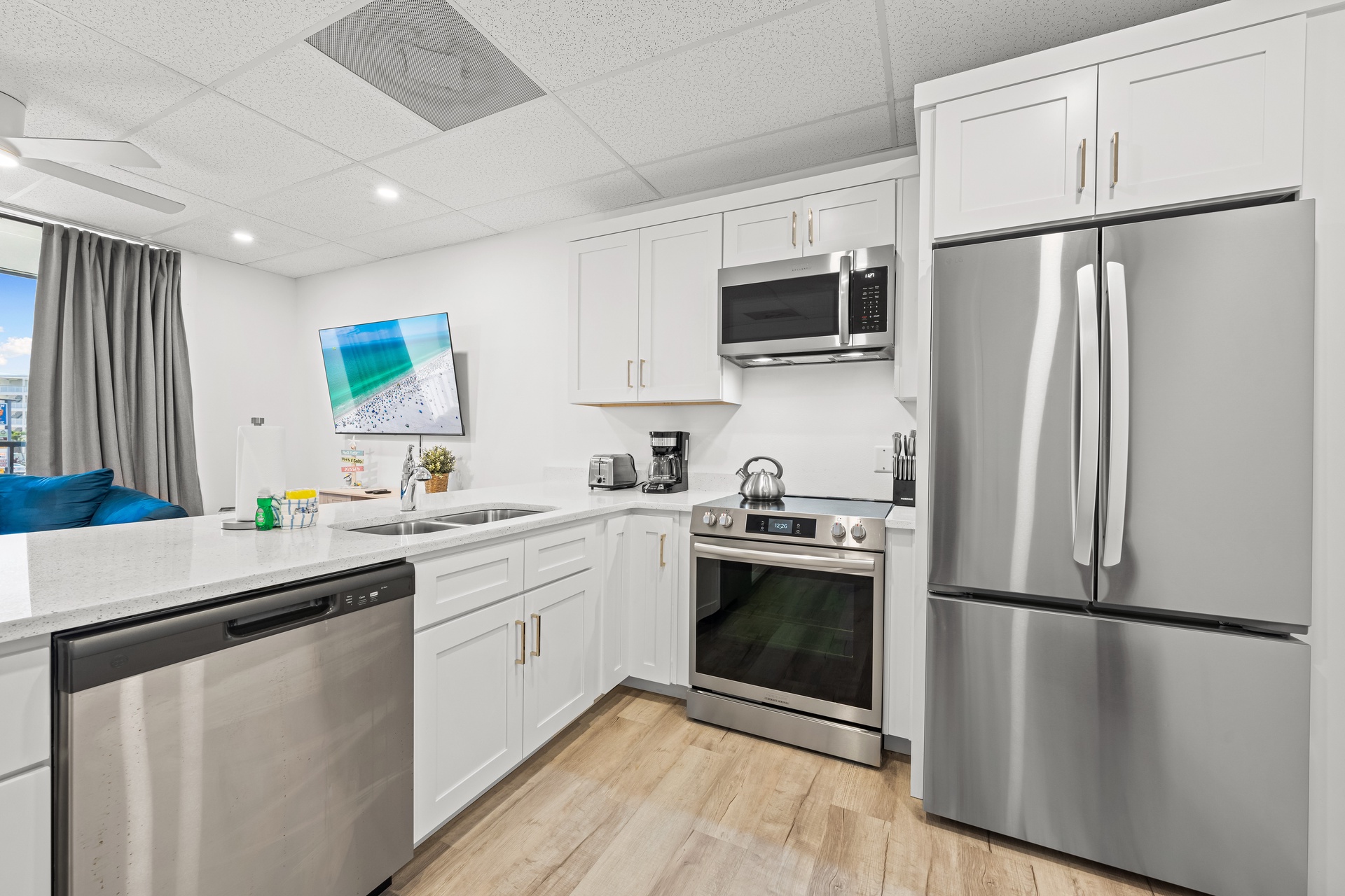 Mallory Squared- Unit A | Photo 7