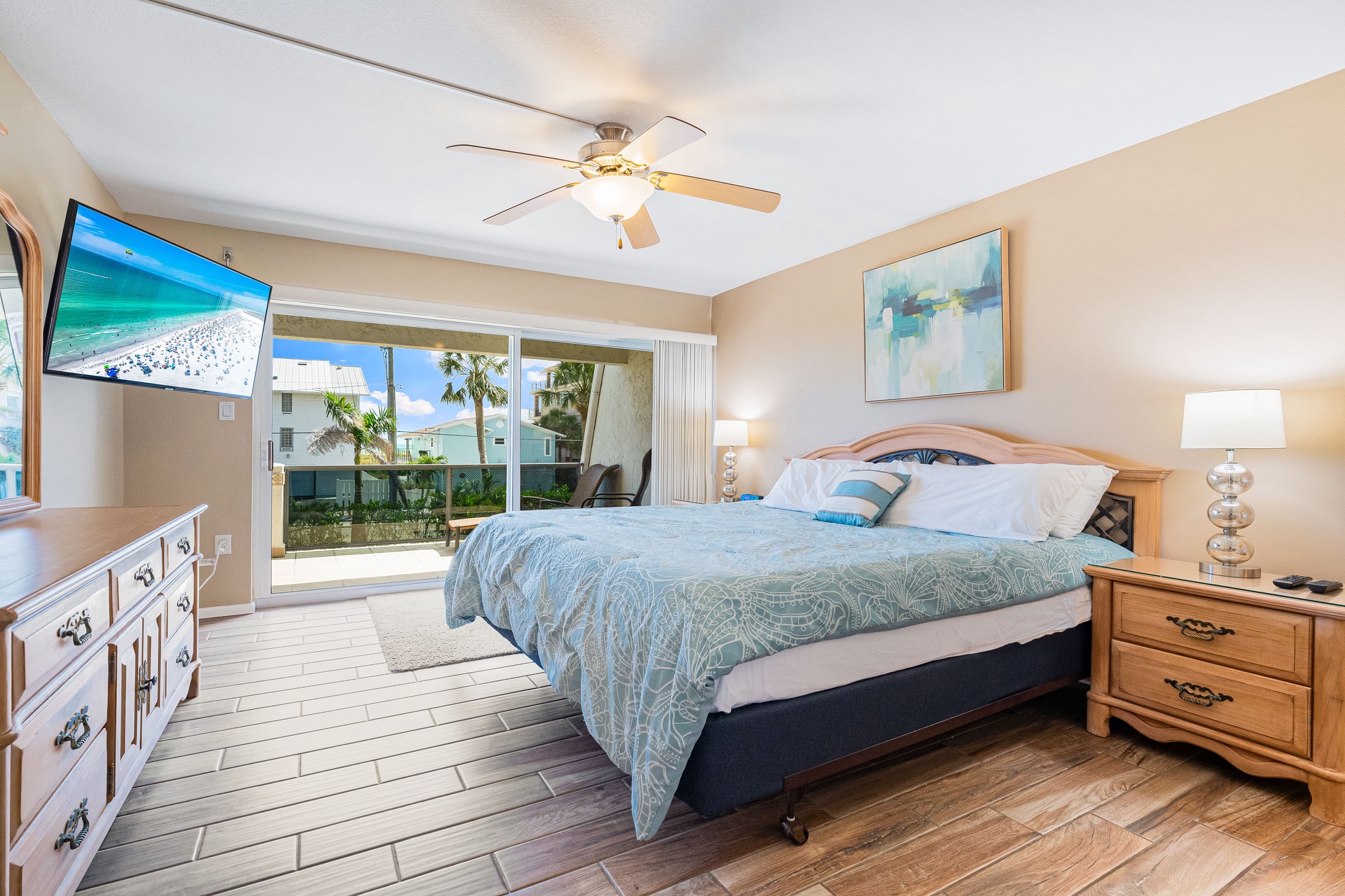 Tivoli by the Sea: 203 | Photo 17