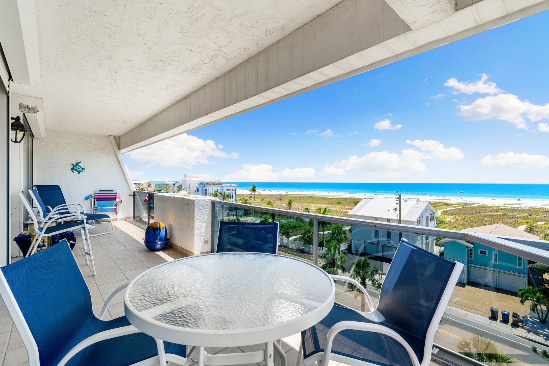 Tivoli by the Sea: 601