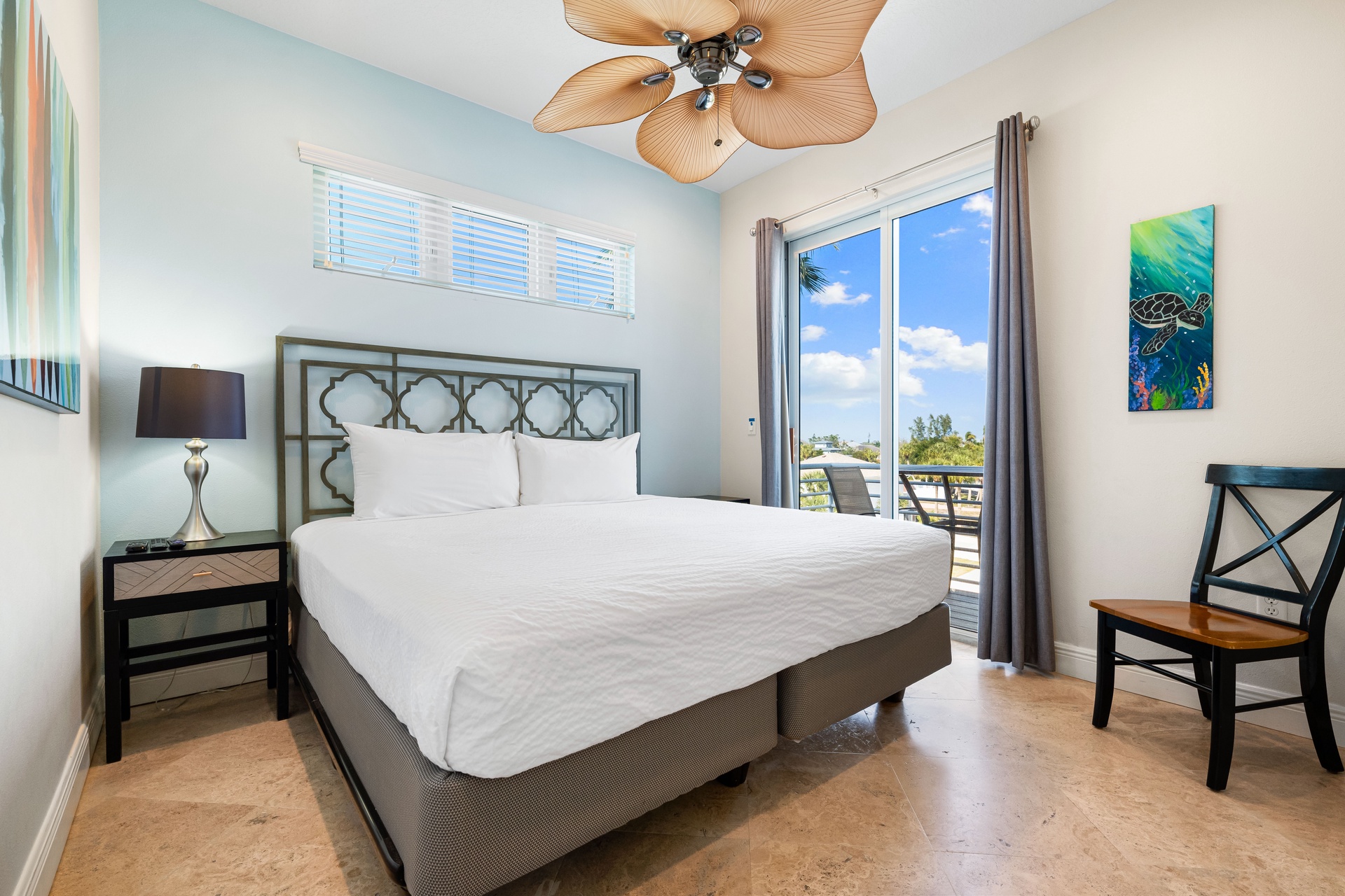 A Somewhere is Here - Changes in Latitude | Photo 28