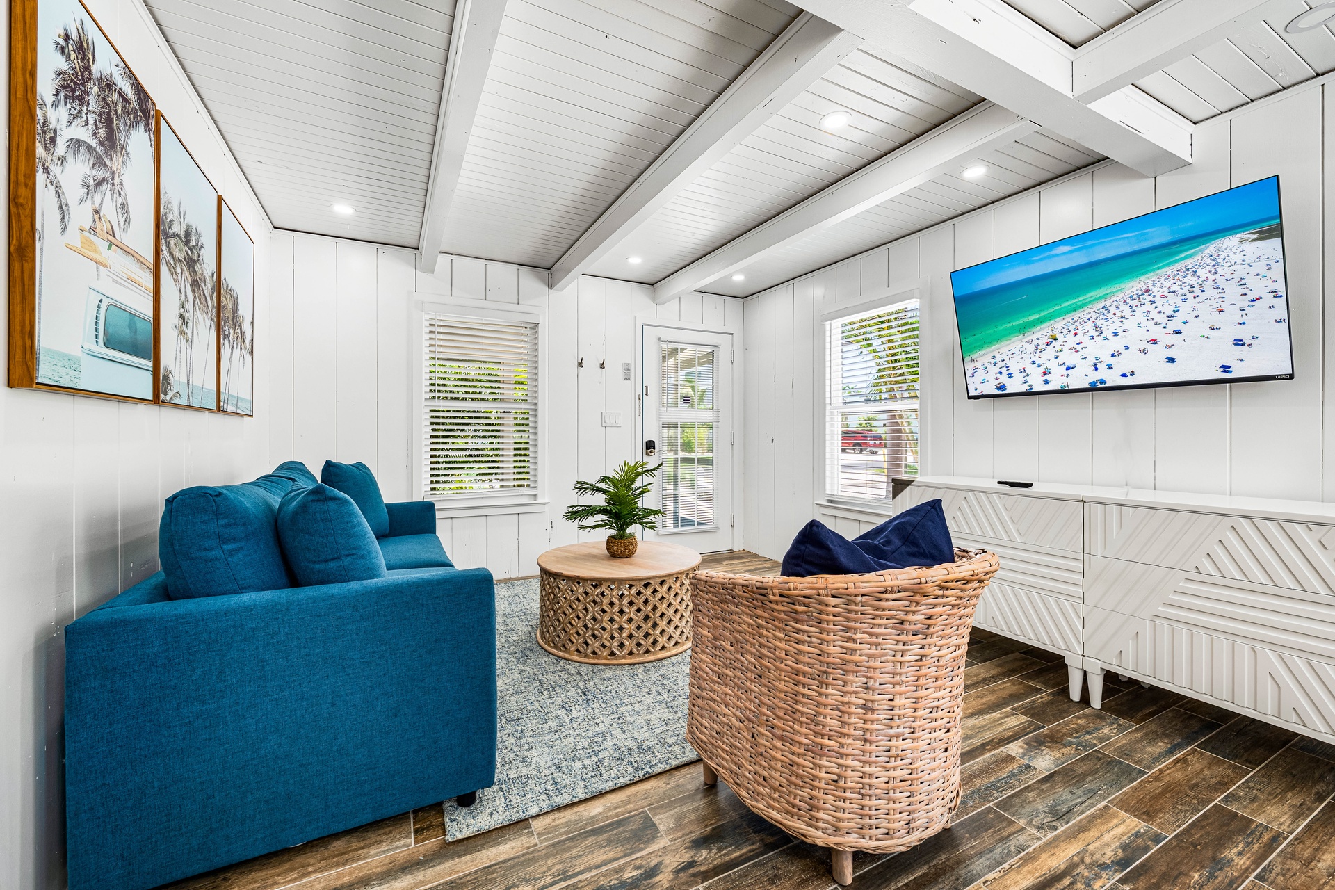 A Charming Beach Cottage - Unit A | Photo 7