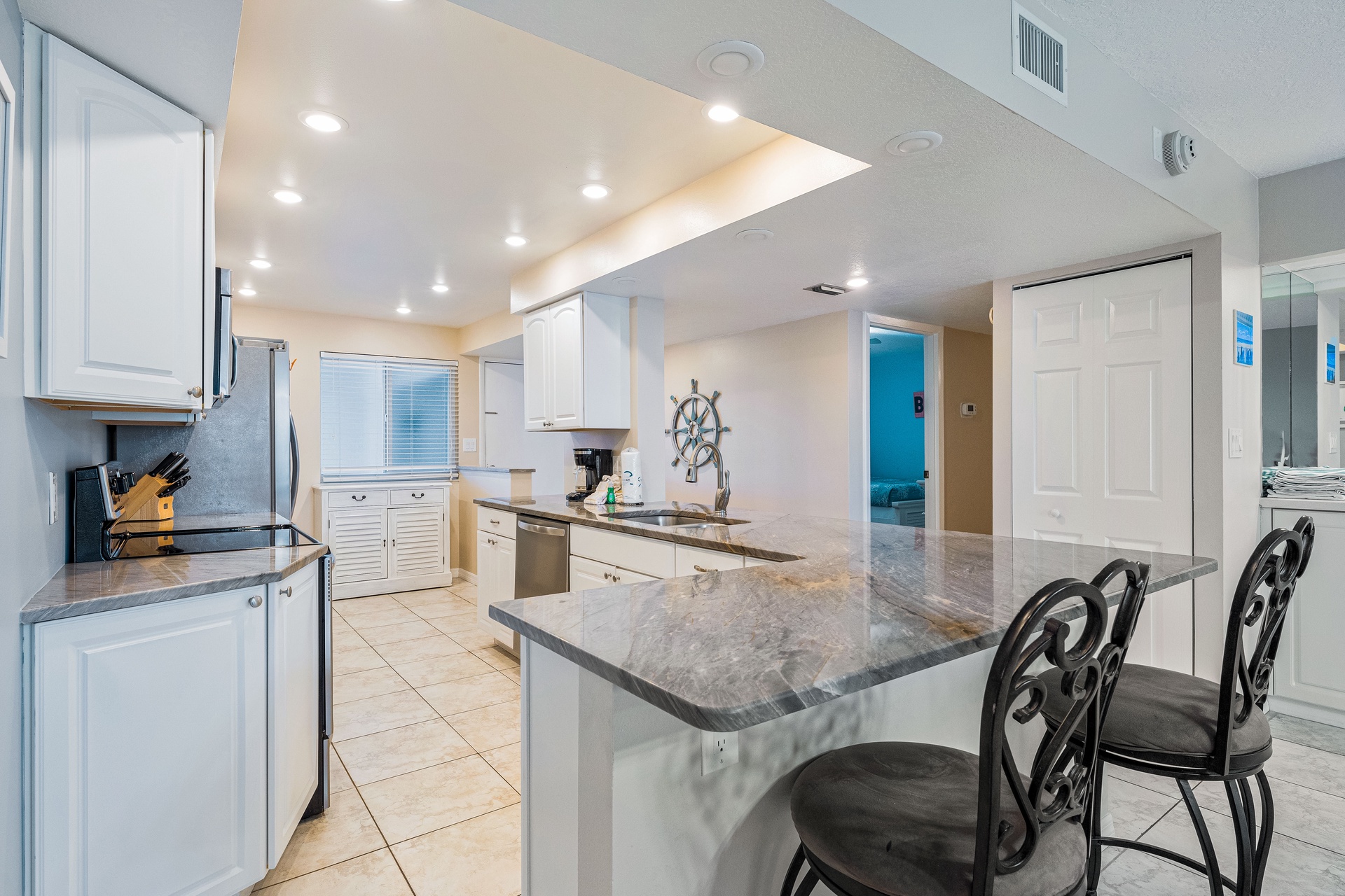 Tivoli by the Sea: 204 | Photo 15