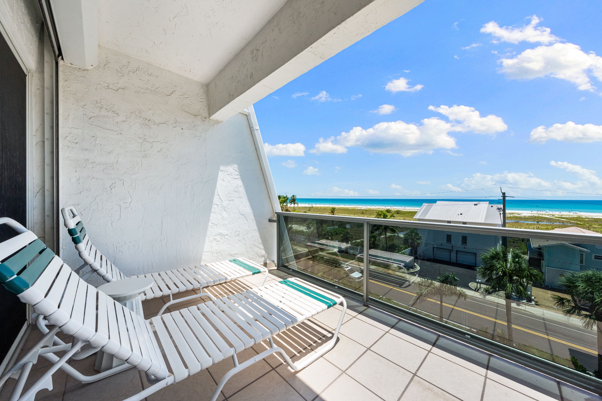 Tivoli by the Sea: 502 | Photo 9