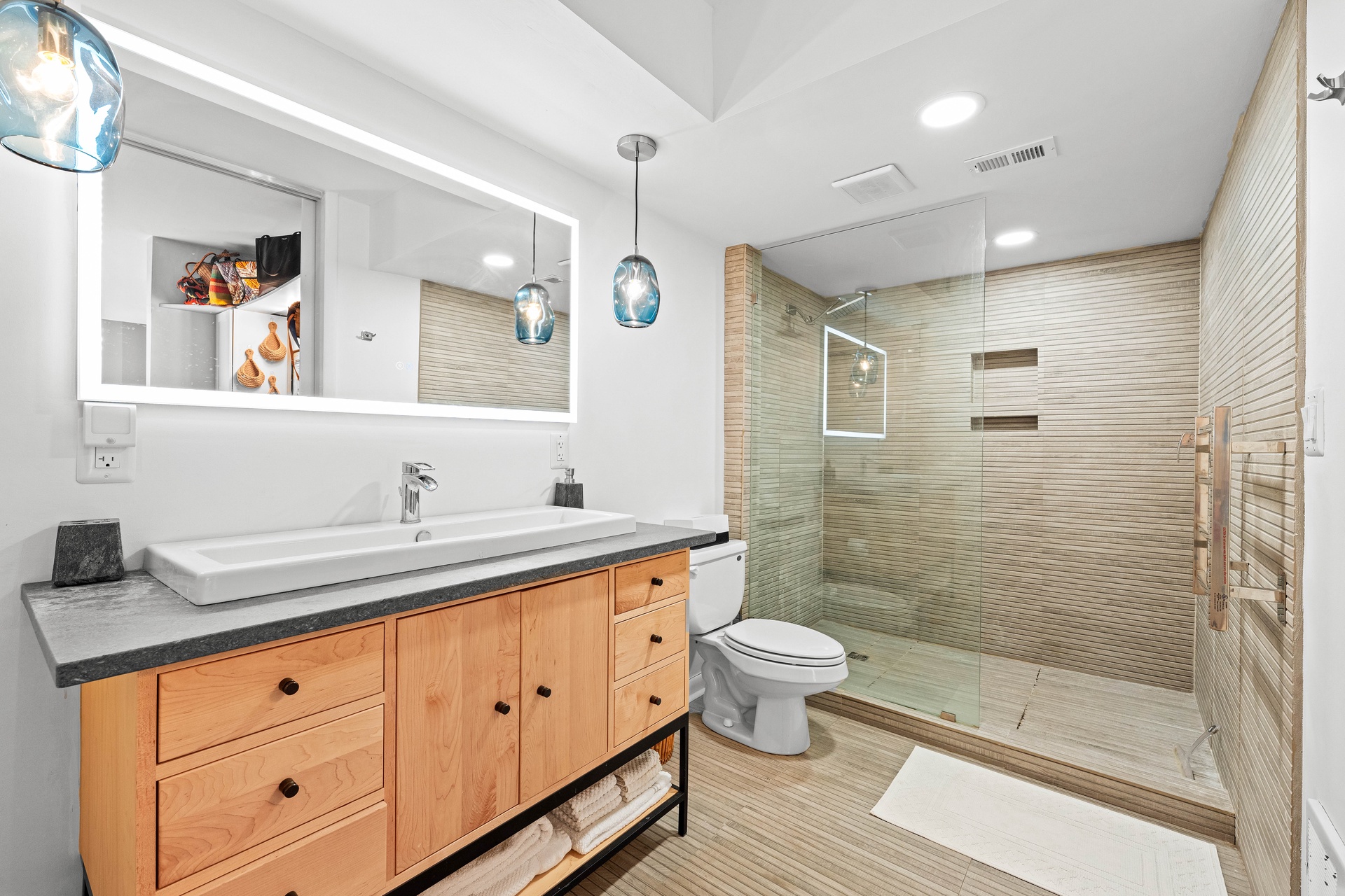 Just Beachy - Unit 3 | Photo 24