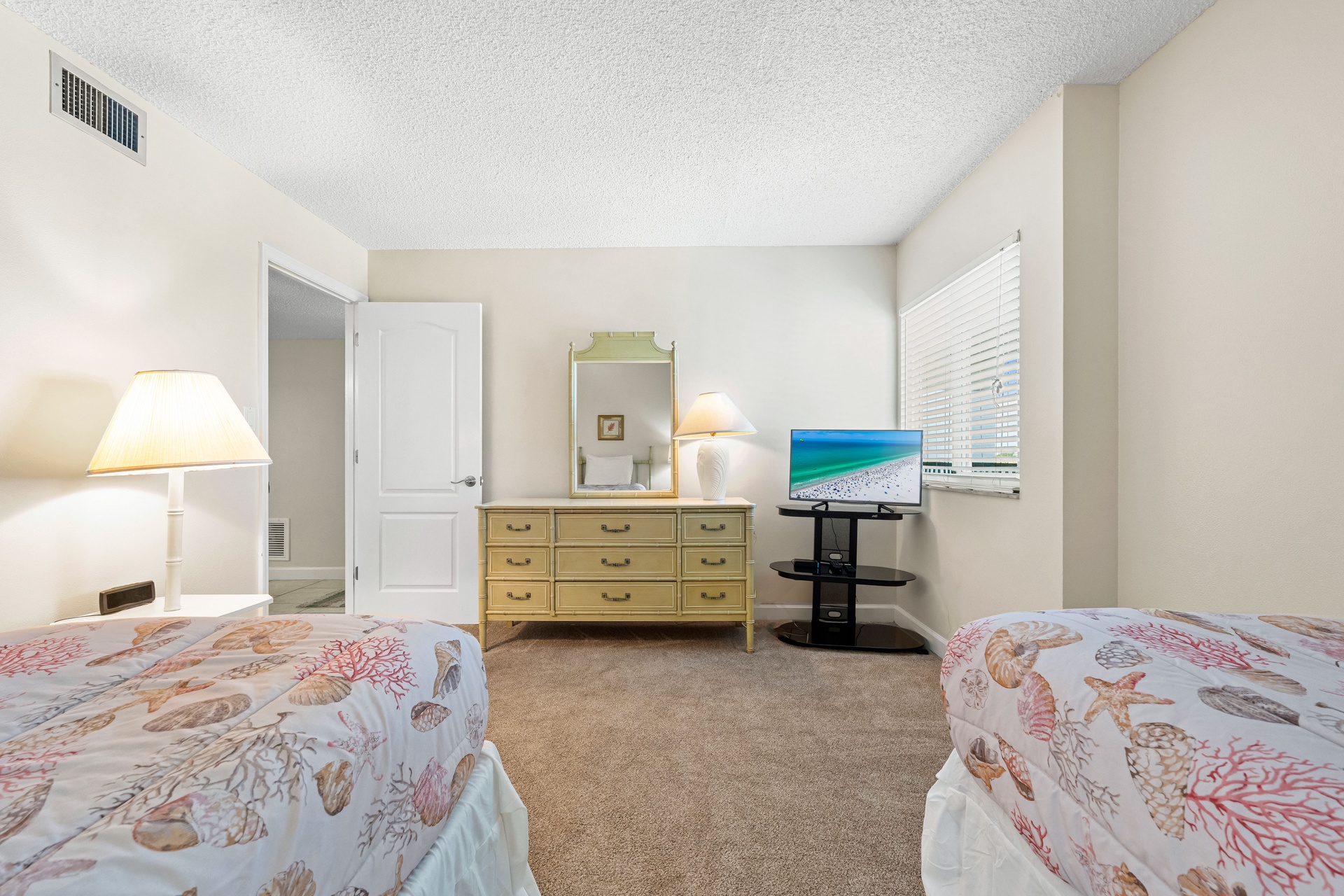 Tivoli by the Sea: 506 | Photo 23